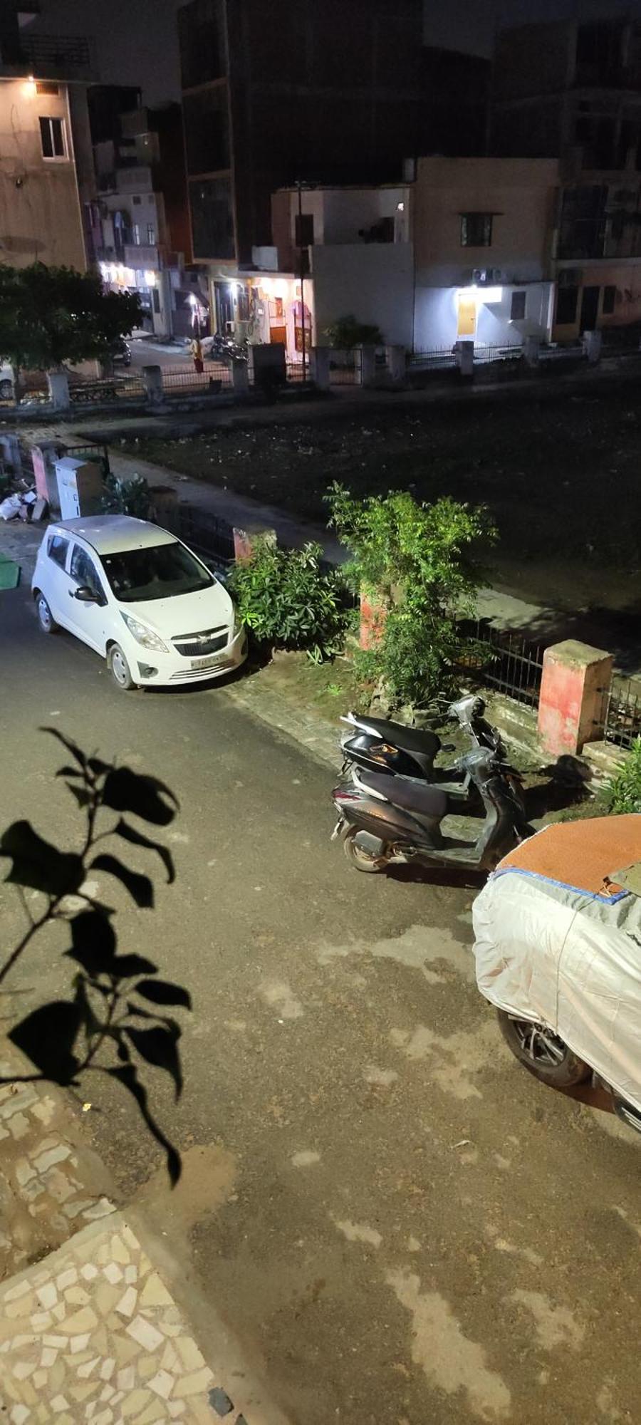 Hotel Raju Homestay Ayodhya 150 Meters From Shree Ram Janmbhoomi Temple 200 Meters From Ayodhya Dham Railway Station エクステリア 写真